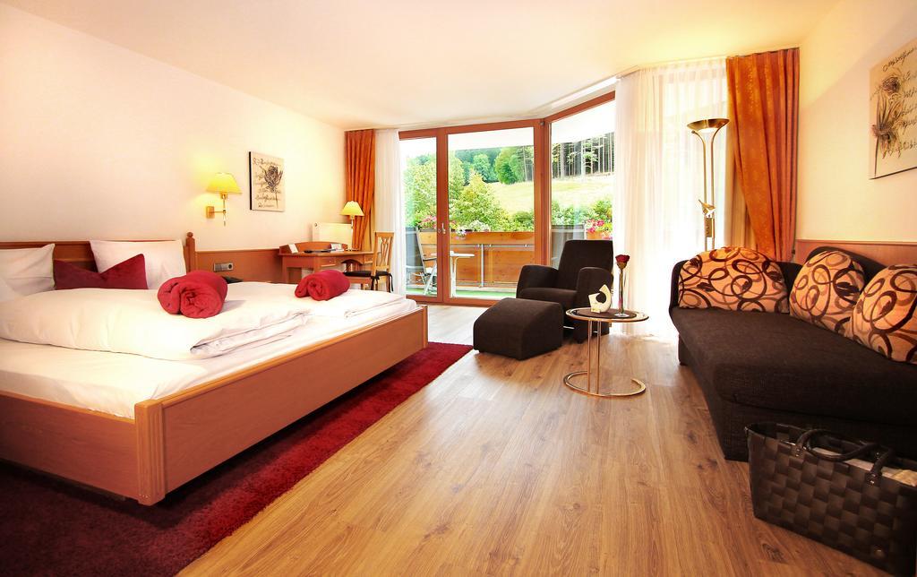 Naturparkhotel Adler Wolfach Exteriör bild