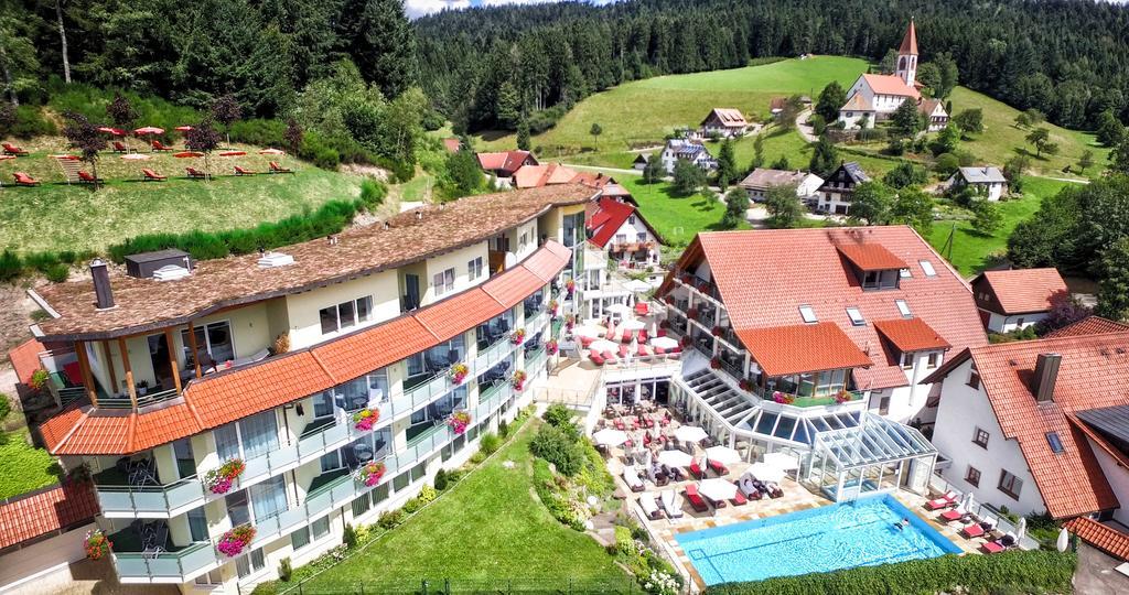Naturparkhotel Adler Wolfach Exteriör bild